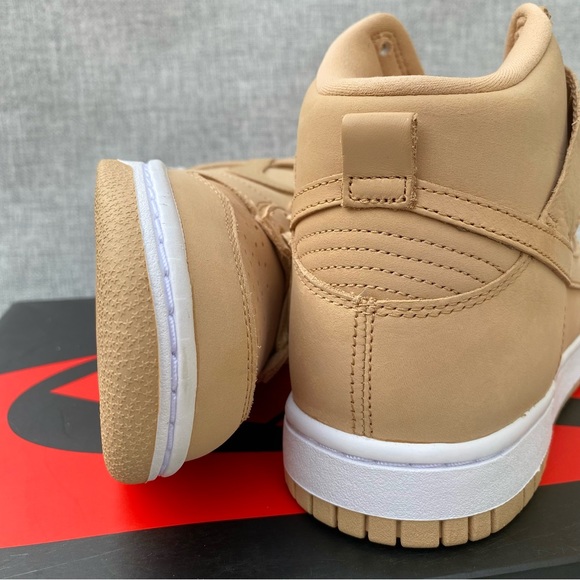 Nike Dunk High Premium Women's Size 8 - Picture 3 of 3